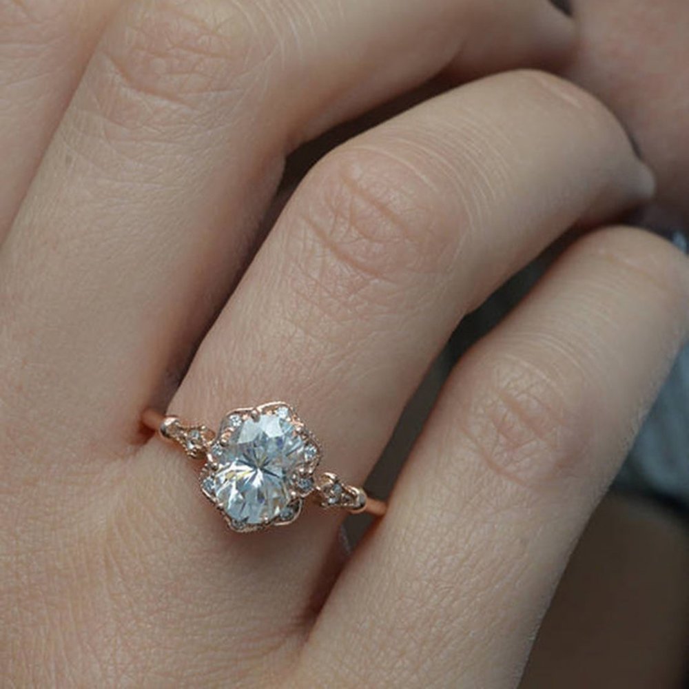 *NEW Rose Gold Eye Catching Vintage Diamond Ring - Picture 2 of 3